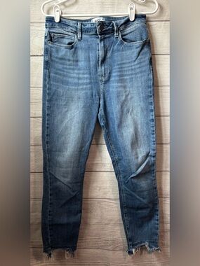PAIGE women’s Margot Crop skinny jeans raw, frayed hem, size 30/10